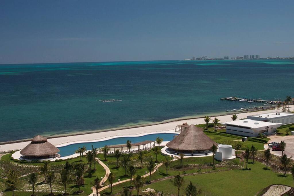 Amara Cancun Beachfront Condo Екстериор снимка
