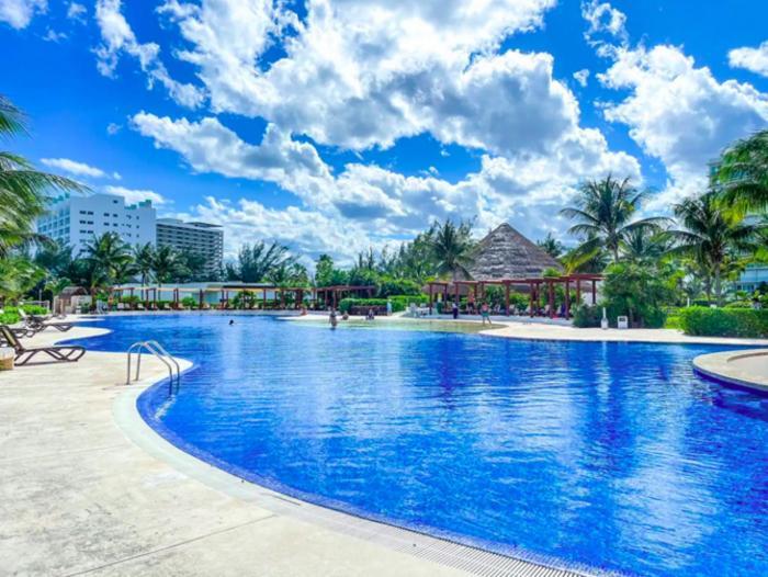 Amara Cancun Beachfront Condo Екстериор снимка
